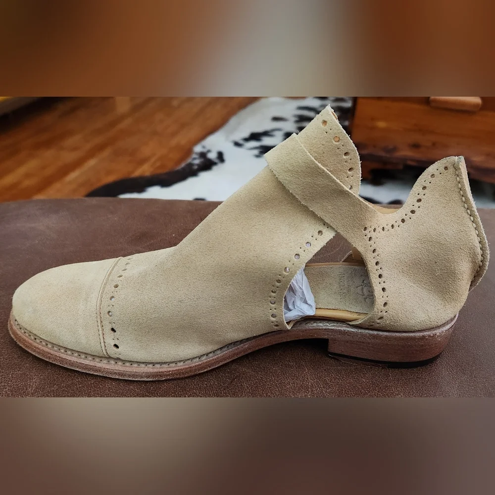 The Office of Angela Scott, Mr Ed Cutout Suede Booties, Beige, Womens, 7.5 37.5 - Picture 4 of 6